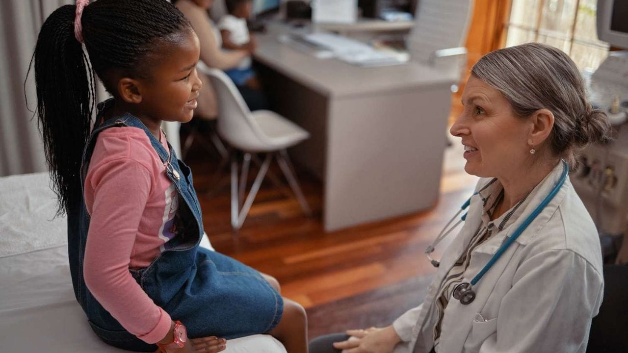 मुलाचे वजन खूप कमी आहे का? घाबरू नका, ‘हा’ सल्ला जाणून घ्या मुलाचे वजन खूप कमी आहे का? घाबरू नका, ‘हा’ सल्ला जाणून घ्या