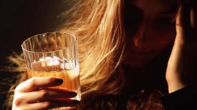 या रशियन मद्याला संपूर्ण जगात मागणी, भारतातील किंमत ऐकून आश्चर्य वाटेल...