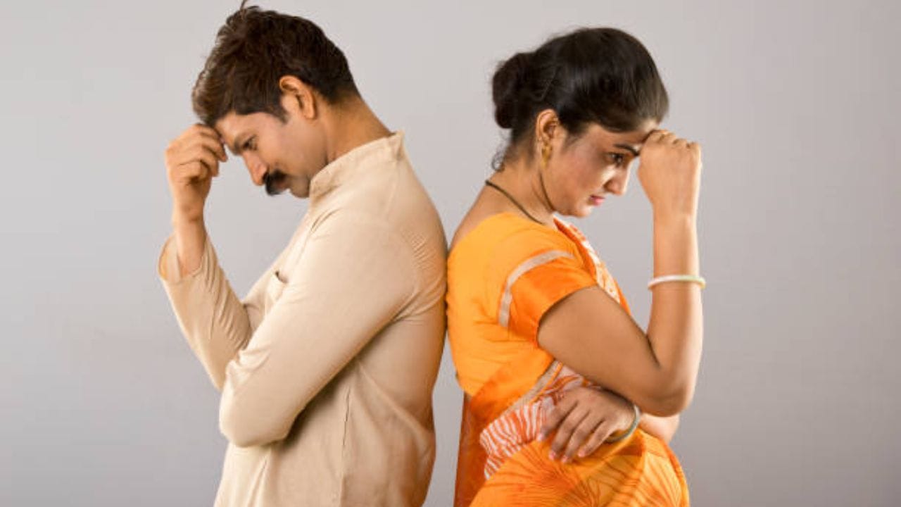 चपाती वाकड्या करते, चहा फिका बनवते..पती-पत्नीच्या भांडणाची अजब कारणे, काऊन्सिलर झाले आश्चर्यचकीत !