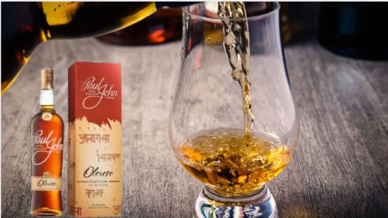 Paul John व्हिस्कीला 2024 International Whisky Competition मध्ये इंडियन व्हिस्की कॅटगरीत बेस्ट सिंगल माल्ट म्हणून निवडले आहे.ही व्हिस्की 2024 International Whisky Competition मध्ये Indian Whisky कॅटेगरीत Best Single Malt निवडली गेली आहे. Paul John Distilleries गोवाच्या समुद्र किनारी आहे. ही व्हिस्की देखी इंडियन सहा-रॉ बार्लीपासून तयार होते. उष्ण ह्युमिड मरीटाईम क्लायमेटमध्ये मुरते. आधी हिला सहा-रॉ बार्लीपासून तयार करतात. तसेच उष्ण, ह्युमिड मरीटाईम क्लायमेटमध्ये मुरवतात.नंतर स्पॅनिश Oloroso शॅरीच कॅस्कमध्ये फिनिश केले जाते. चिल फिल्ट्रेशन शिवाय बॉटलबंद केले जाते.