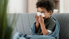 हिवाळ्यात मुलांना खोकला आणि कफ होत असेल तर 'हे' आयुर्वेदिक उपाय पाहा.