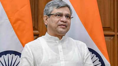 आता सोशल मीडियावर फेक न्यूज पसरवणाऱ्यांचं काही खरं नाही, सरकार मोठा निर्णय घेण्याच्या तयारीत, तर होणार..