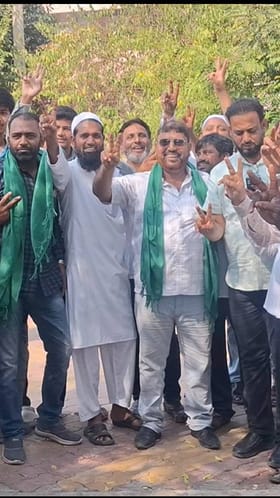 मालेगावात इस्लाम पार्टीने खाते उघडले.