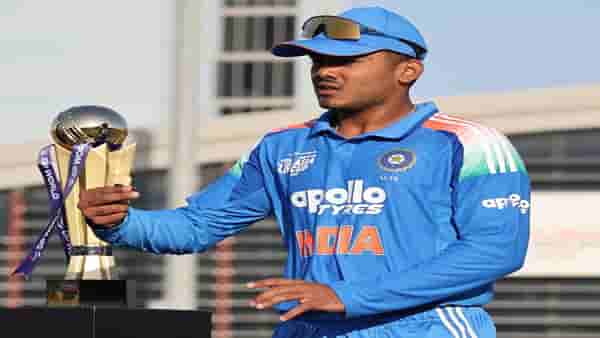 U19 IND vs PAK Final : टीम इंडियाने टॉस जिंकला, पाकिस्तान विरुद्ध फिल्डिंगचा निर्णय, प्लेइंग ईलेव्हमध्ये कोण?