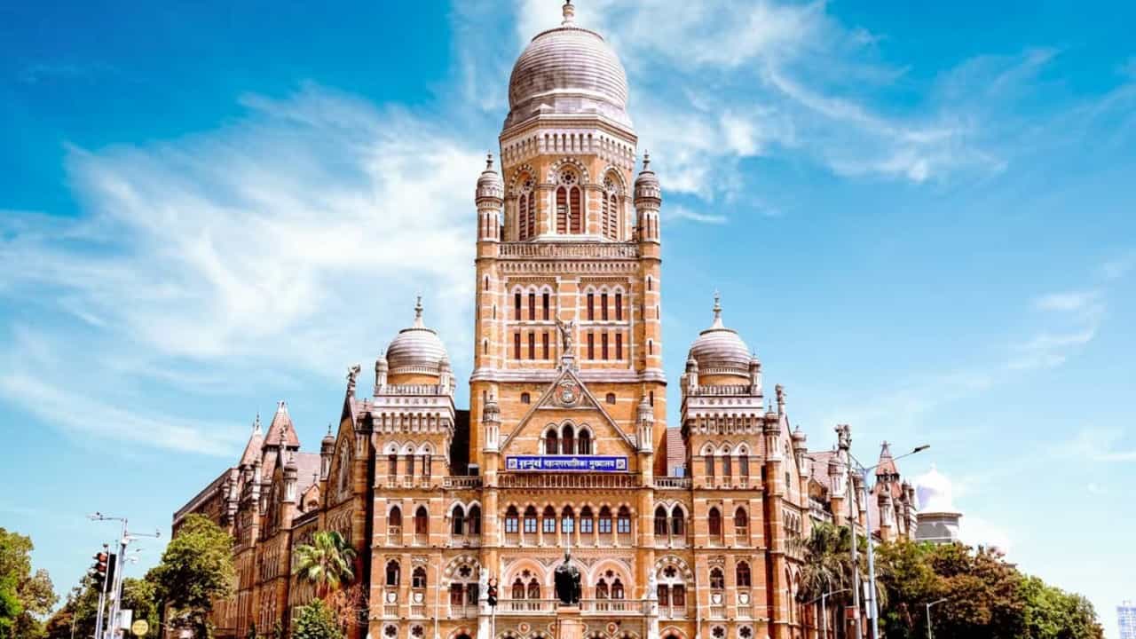 BMC Election Results 2026 LIVE : भाजपच्या गडाला ठाकरे गटाचा सुरुंग? दिग्गजांची धाकधूक वाढली