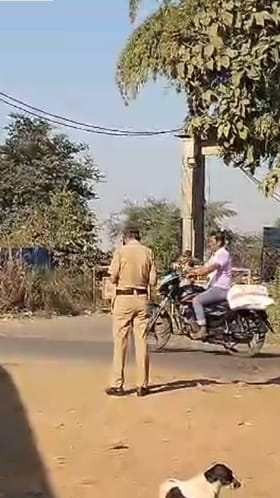 पडघा जवळच्या बोरिवली गावात ATS अन् ईडीकडून छापेमारी.