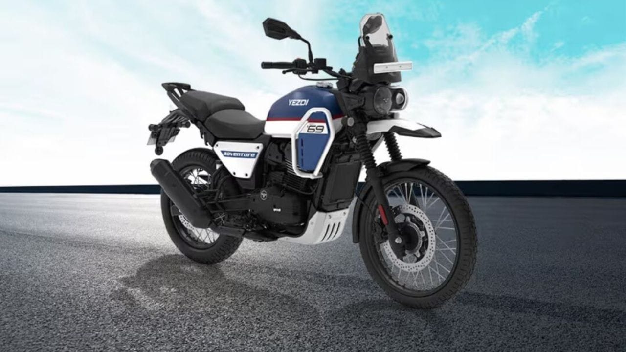 एरोडायनॅमिक्स : जेव्हा बाईक वेगाने धावते, तेव्हा हवेचा रोध कमी करणे गरजेचे असते. मागची सीट उंच असल्यामुळे हवा चालकाच्या पाठीवरून सहजपणे मागे निघून जाते, ज्यामुळे बाईकचा वेग वाढवण्यास मदत होते.