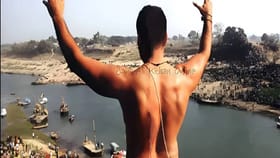 4 वर्षात 10 FLOP देऊनही हा अभिनेता 1300 कोटीच्या संपत्तीचा मालक.