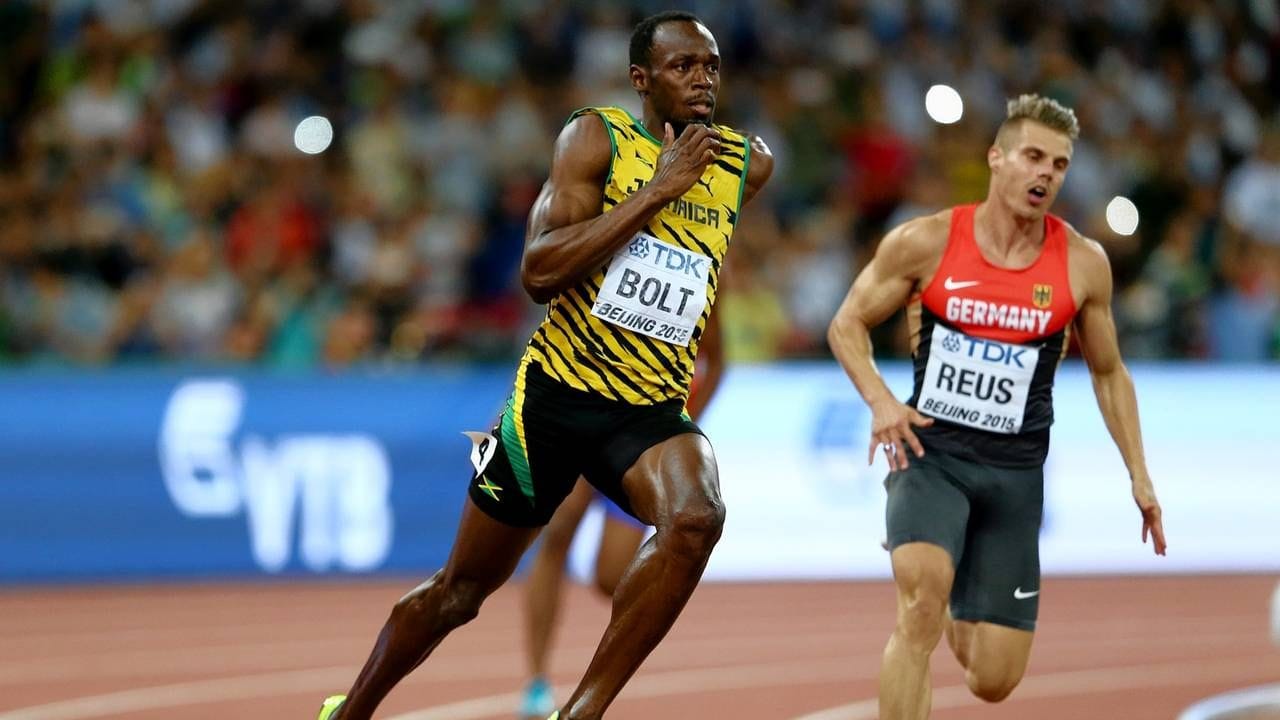 200 मीटरमध्येही किंग : 100 मीटरप्रमाणेच 200 मीटर शर्यतीतही त्याचा दबदबा आहे. त्याने हे अंतर 19.19 सेकंदात पूर्ण करून तिथेही जागतिक विक्रम नोंदवला आहे.