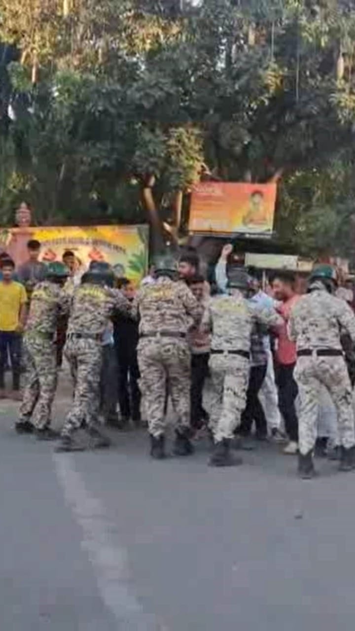 बुलढाणा पोलीस सज्ज, मतमोजणीच्या पार्श्वभूमीवर शहरात मॉक ड्रिल आणि रूट मार्च