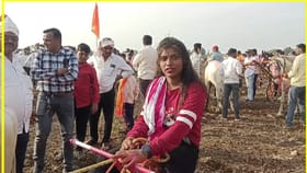 म्हसोबा यात्रेनिमित्त बैलगाडा शर्यतीचे आयोजन; तरुणींचाही सहभाग