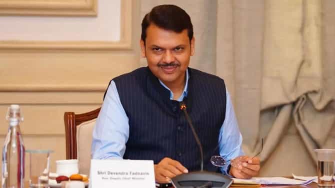 C Voters Survey : महाराष्ट्रासमोरील सर्वात धगधगता प्रश्न कोणता? राज्याच्या जनतेकडून एका वर्षात सरकारला किती गुण? वाचा सर्व्हे