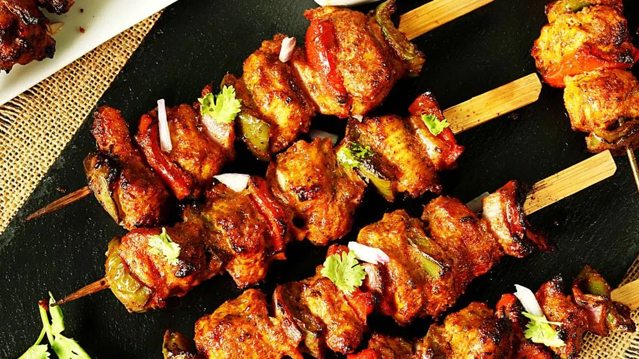 पाकिस्तानी लोक कोणत्या प्राण्याचे मांस खाणे पसंत करतात?