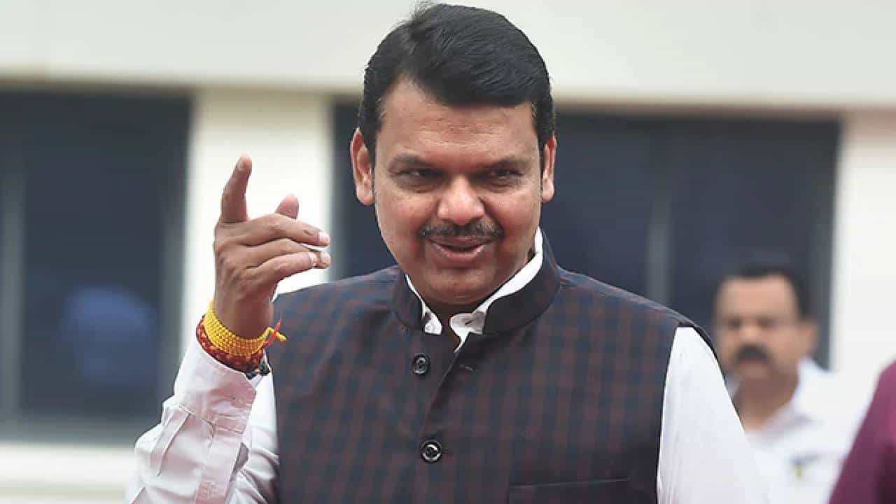 नगरपालिकांच्या विजयानंतर देवेंद्र फडणवीस यांची मोठी प्रतिक्रिया, म्हणाले, महाविकास आघाडीचा..