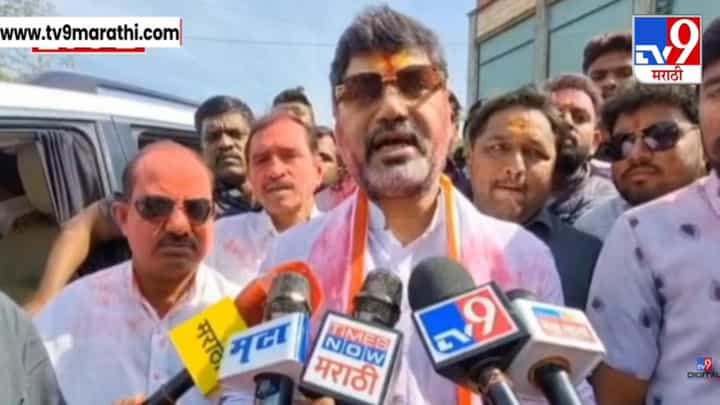 Maharashtra Local Body Election : परळीच्या दणदणीत विजयावर धनंजय मुंडे म्हणाले, बदनाम करणाऱ्यांना जनतेने धडा शिकवला Maharashtra Local Body Election : परळीच्या दणदणीत विजयावर धनंजय मुंडे म्हणाले, बदनाम करणाऱ्यांना जनतेने धडा शिकवला