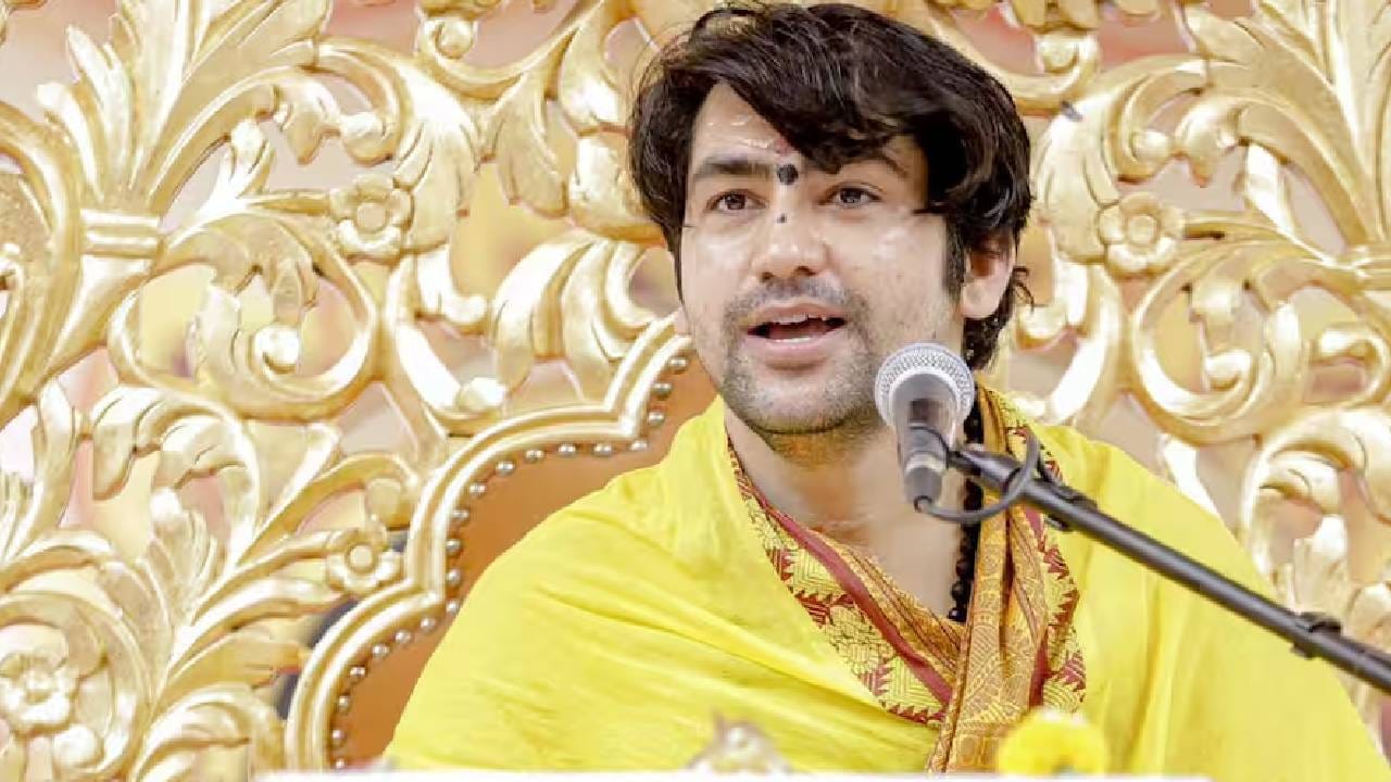 धीरेंद्र शास्त्री भुतांवर करणार PhD, ‘या’ कॉलेजमध्ये प्रवेश घेणार? जाणून घ्या