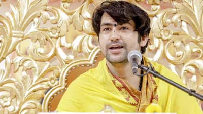 धीरेंद्र शास्त्री भुतांवर करणार PhD, ‘या’ कॉलेजमध्ये प्रवेश घेणार? जाणून घ्या