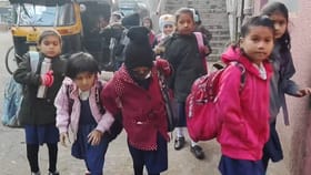 धुळ्यातील पारा घसरला, लहान मुलांचे हाल.