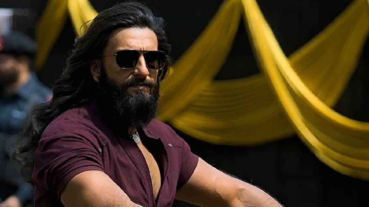 1100 कोटी कमावूनही धुरंधरचा कोट्यवधींचा तोटा; वितरकाने सांगितलं कारण