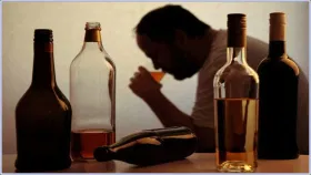 दारुचे व्यसन का लागते? नेमकं काय आहे कारण? जाणून घ्या....