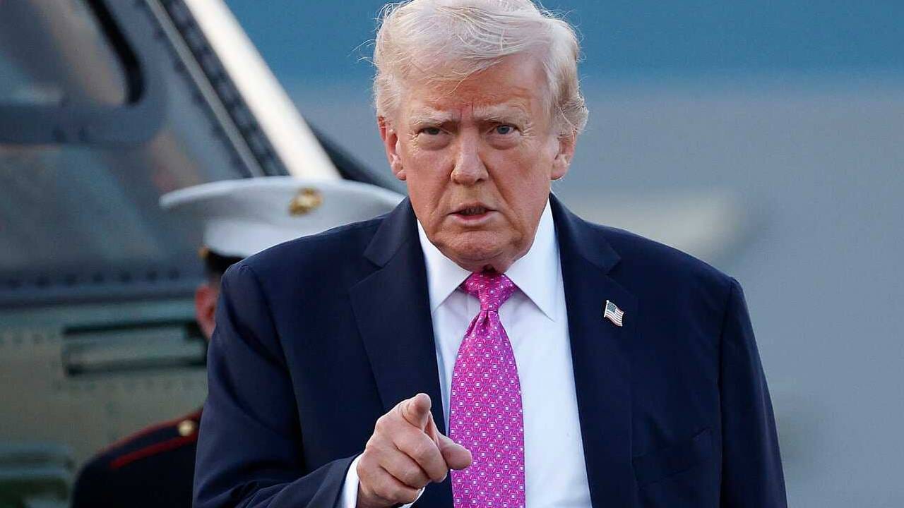 पुतिन यांच्या भारत भेटीनंतर ज्याची भीती तेच घडले, डोनाल्ड ट्रम्प यांचा तो धक्कादायक निर्णय, थेट.. पुतिन यांच्या भारत भेटीनंतर ज्याची भीती तेच घडले, डोनाल्ड ट्रम्प यांचा तो धक्कादायक निर्णय, थेट..