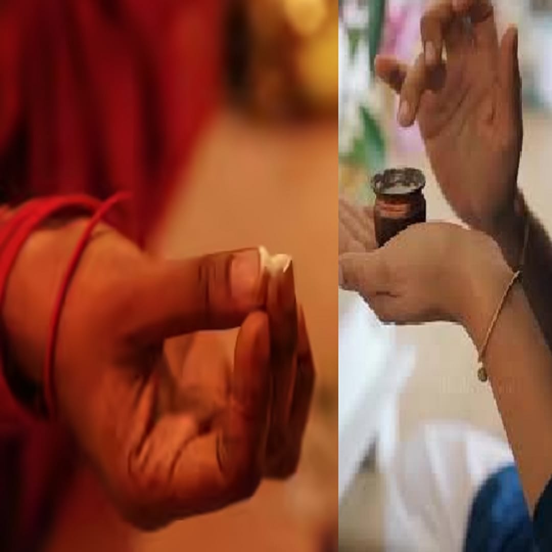 कोणताही धार्मिक विधी किंवा पूजा करताना, देवाला प्रार्थना करण्यासाठी नेहमी अनामिका म्हणजे करंगळीच्या शेजारील बोट वापरले पाहिजे.