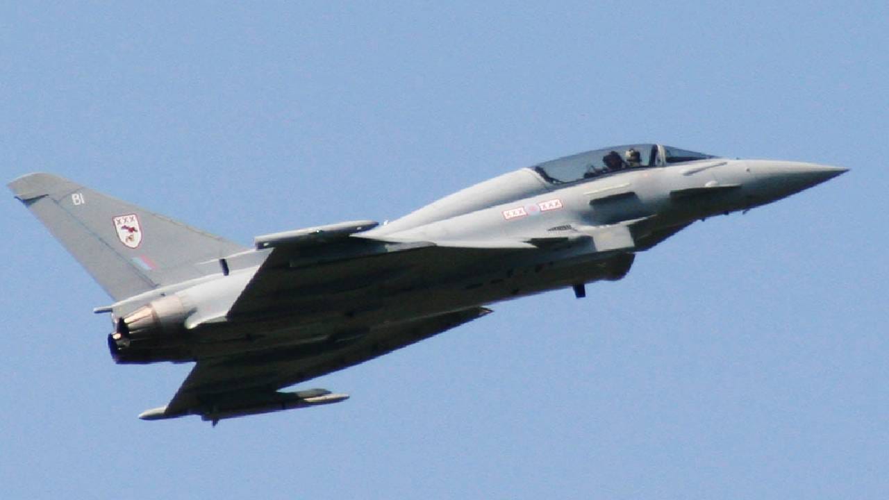 Bangladesh Eurofighter Typhoon : बांग्लादेशचा घातक युरोफायटर टायफून खरेदीचा प्लान, पण भारताला अजिबात चिंता करण्याची गरज नाही, कारण…