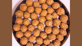 थंडीत मेथीचे लाडू अत्यंत उपयुक्त, जाणून घ्या बनवण्याची सोपी रेसिपी.