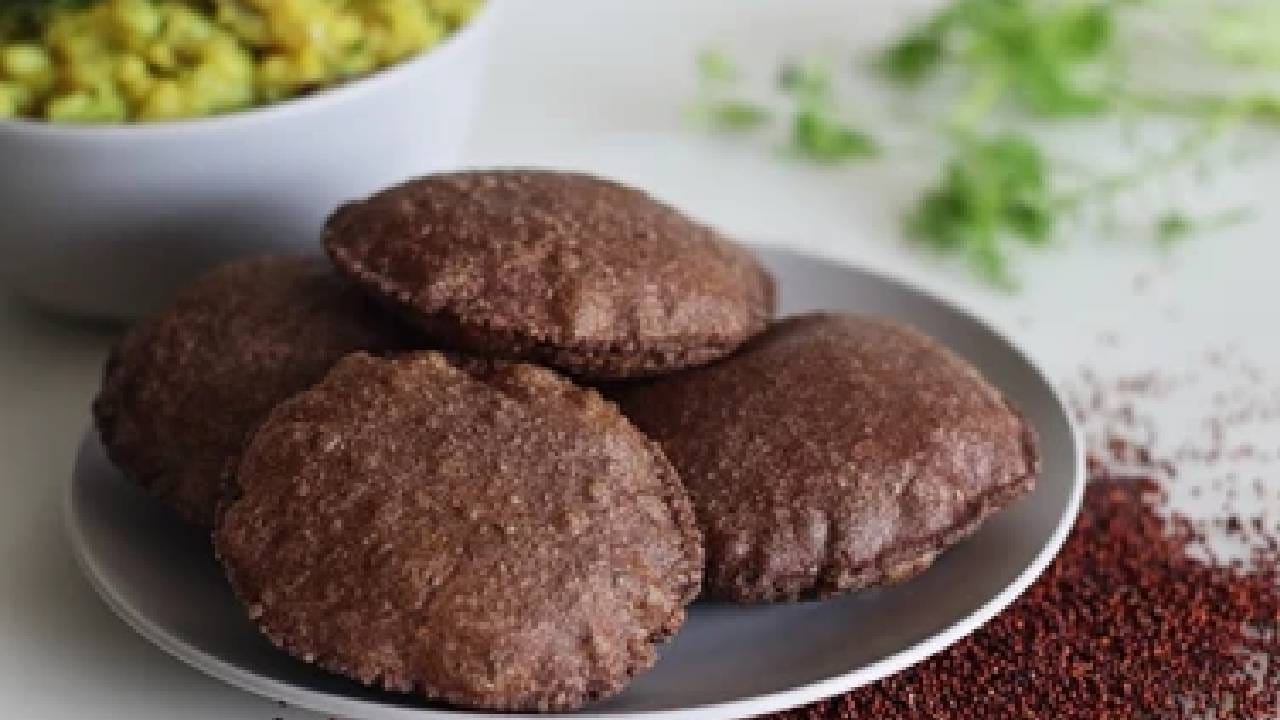 हेच नाही तर नाचणी आरोग्यासाठी इतकी जास्त फायदेशीर आहे की, आरोग्याच्या असंख्य समस्या दूर होण्यास मदत होते. शिवाय वजन कमी होते. 