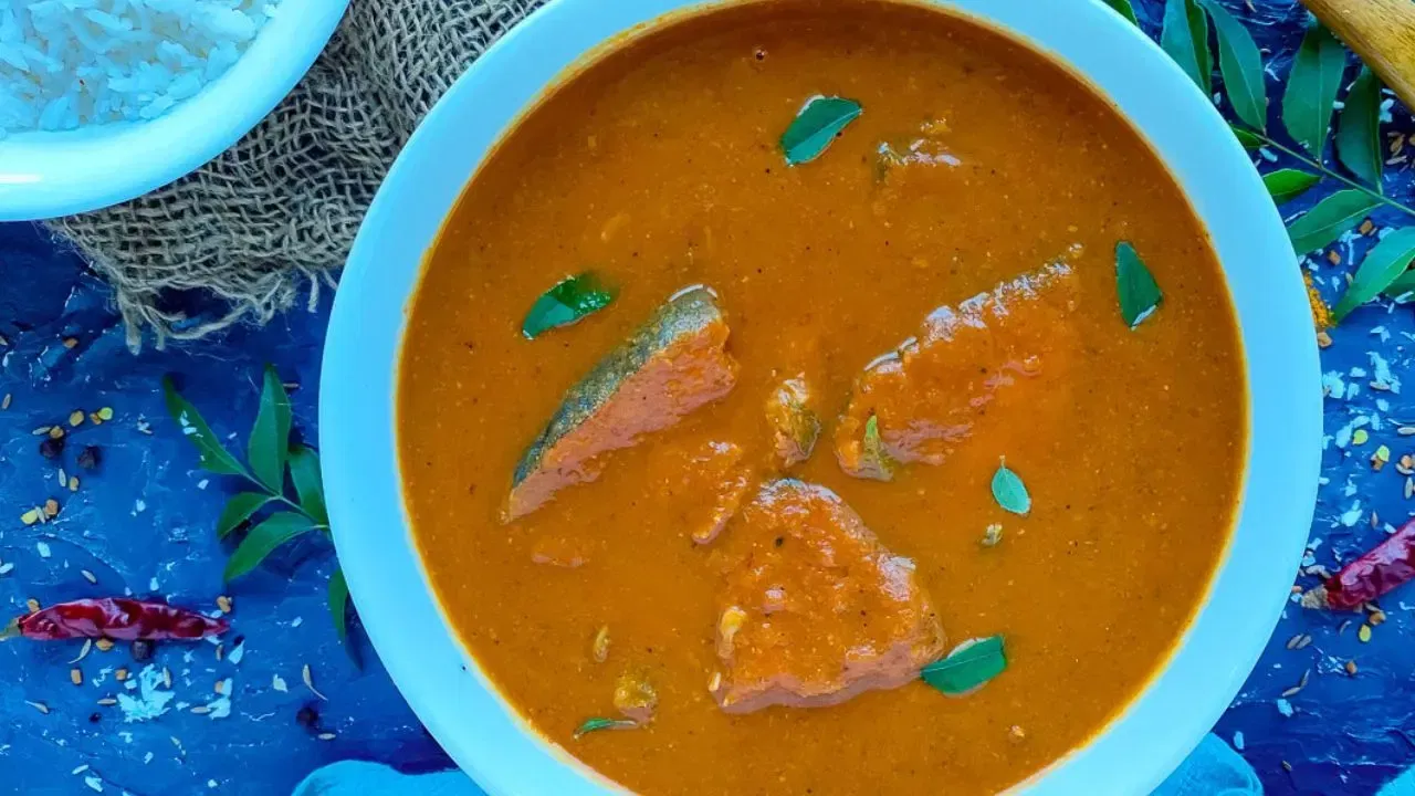 बीफ - प्राण्यांच्या मांसाचा विचार केल्यास, बांगलादेशात बीफला सर्वाधिक पसंती दिली जाते. धार्मिक आणि सांस्कृतिक कारणांमुळे मुस्लीम बहुल असलेल्या या देशात सण-समारंभांत बीफचे विविध पदार्थ बनवले जातात.