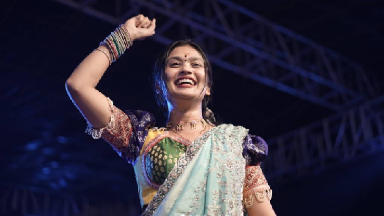 गौतमी केवळ एक नृत्यांगना नाही तर तिने काही चित्रपटांमध्ये, मालिकेमध्ये देखील काम केले आहे. पण गौतमीचे फक्त प्रसिद्धी मिळवणे हे ध्येय नाही, हे तिने नुकत्याच दिलेल्या एका मुलाखतीत स्पष्ट केले आहे. तिच्या मते, यश म्हणजे फक्त लोकप्रियता नव्हे, तर कला जपणे आणि तिला योग्य सन्मान मिळवून देणे हे खरे यश आहे.