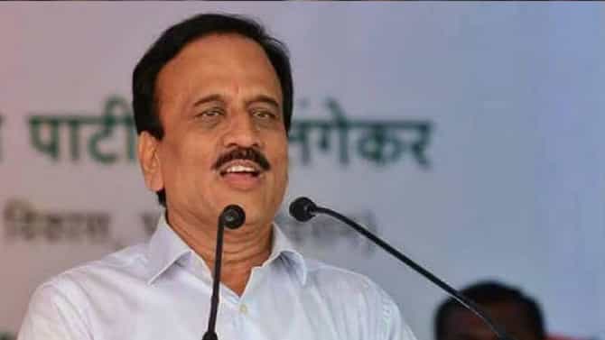 Girish Mahajan : साधू संत गांजा प्यायला येतात हे बोलणं...गिरीश महाजनांकडून डायरेक्ट वॉर्निंग