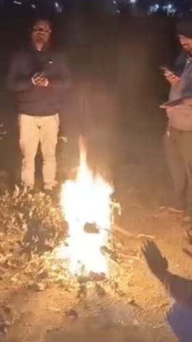 Video : गोंदियात पारा  8.4 अंशावर, नागरिकांनी घेतला शेकोटीचा आधार