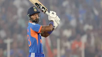 IND vs SA : इतकं चांगलं खेळून मॅन ऑफ द सीरीज नाही, पण तरी हार्दिकने आपल्या एका कृतीने सगळ्यांना जिंकलं, VIDEO