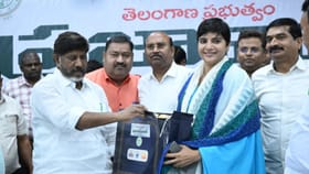 'चेंज मेकर' आयएएस हरी चंदना यांचा सन्मान.