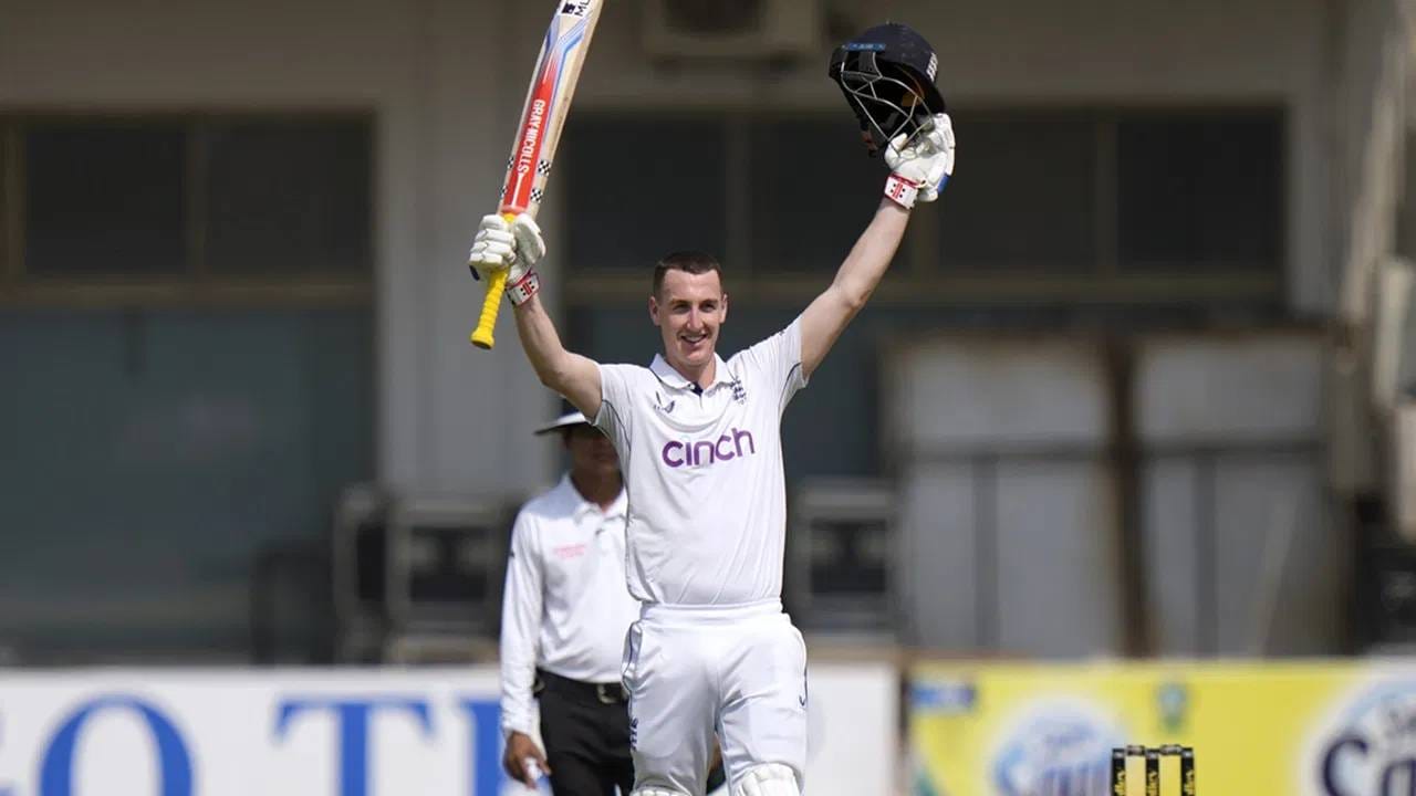 हॅरी ब्रूकने फक्त 3468 चेंडूत 3000 धावा पूर्ण केल्या. त्याने कसोटी इतिहासात सर्वात कमी चेंडूत 3000 धावा पूर्ण करण्याचा विश्वविक्रम केला आहे. 54.18 च्या सरासरीने ही किमया साधली. येत्या काळात ब्रूककडून आणखी उत्तम विक्रमांची अपेक्षा आहे. (फोटो- पीटीआय) 