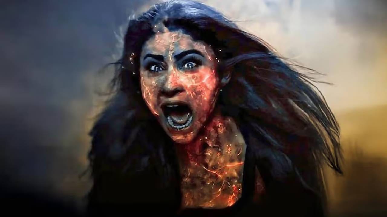 १ मे रोजी थिएटर्समध्ये प्रदर्शित झालेला 'द भूतनी' या चित्रपटाने सर्वांचे लक्ष वेधले होते. संजय दत्त, मौनी रॉय, सनी सिंह आणि पलक तिवारी स्टारर हा हॉरर-कॉमेडी कॉलेज कॅम्पसमध्ये व्हर्जिन ट्रीवर राहणाऱ्या चेटकीणीची कथा होती. हसवणारा आणि घाबरवणारा हा चित्रपट हलके-फुलके मनोरंजन करणारा होता. काहींना तर तो हॉररपेक्षा जास्त कॉमेडी वाटला.