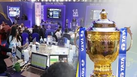 आजच्या मिनी ऑक्शनमध्ये कुठल्या टीमने कुठल्या खेळाडूला विकत घेतलं लिस्ट.