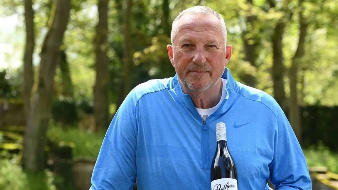 इयान बोथम एक वाइन कंपनी चालवतात. त्यानी 2018 मध्ये वाइन व्यवसाय सुरु केला होता. त्यांची वाइन ऑस्ट्रेलिया, न्यूझीलंड आणि इंग्लंडमध्ये वितरीत केली जाते.  (PHOTO CREDIT- INSTAGRAM)