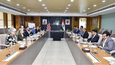 भारताला टॅरिफमधून मोठा दिलासा?, आनंदाची बातमी, डोनाल्ड ट्रम्प यांची कोंडी, थेट 50 टक्क्यांहून..