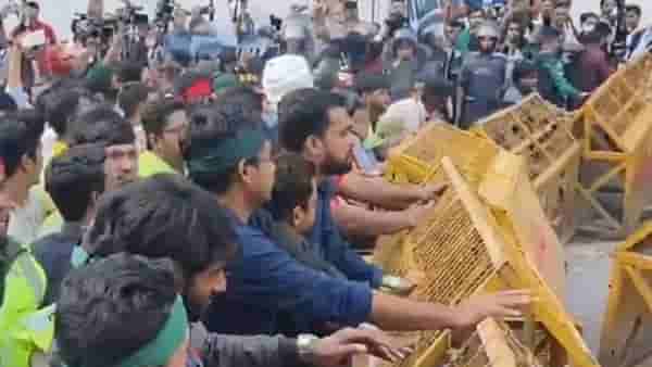 भारताने बांगलादेशची काढली थेट हवा, भारताचे राजदूत मैदानात, दगडफेकीच्या वातावरणात..