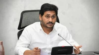 शेतकऱ्यांच्या केळीला 50 पैशांचा भाव अन् दिल्ल्याच्या मॉलमधील दर 86 रुपये, जगनमोहन रेड्डी यांची पोस्ट चर्चेत