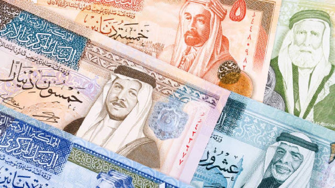 या मुस्लीम देशात कमाई, भारतात व्हाल लखपती; कोणता आहे हा देश तरी? या मुस्लीम देशात कमाई, भारतात व्हाल लखपती; कोणता आहे हा देश तरी?