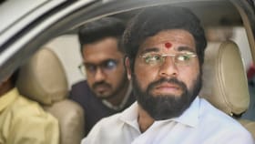 'धर्मवीर'मध्ये एकनाथ शिंदे साकारणारा क्षितीश दाते नव्या नाटकासाठी सज्ज.