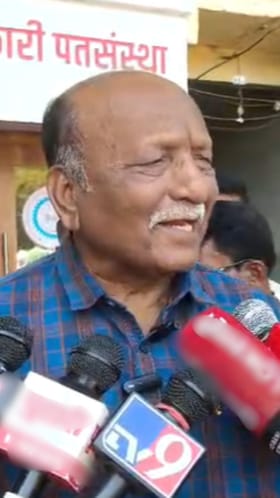 Video : मंगळवेढ्यात मतदानाच्या दिवशी पैसे वाटल्याचा आरोप