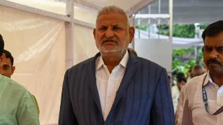 Manikrao Kokate : माणिकराव कोकाटेंच्या आमदारकीवर टांगती तलवार, कोर्टाने निर्णयात काय म्हटलं?