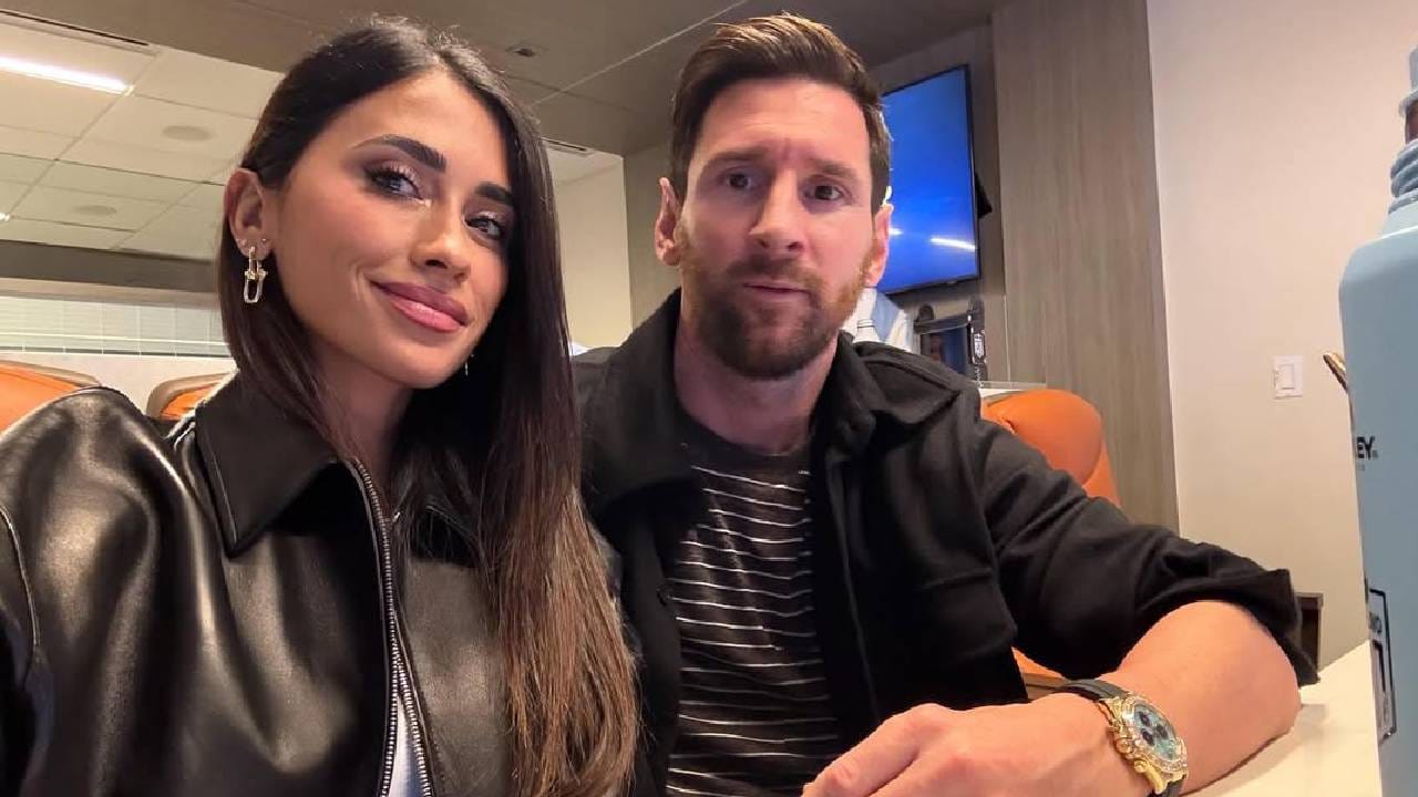 मेस्सीने त्याच्या पत्नीचं कौतुक करताना सांगितलं होतं की, "माझी पत्नी अँटोनेला हिच्यात खूप चांगले गुण आहेत. ती दैनंदिन जीवन कसे हाताळते याचे मला खरोखर कौतुक वाटते, ती नेहमीच चांगल्या मूडमध्ये असते आणि ती समस्या खूप चांगल्या प्रकारे हाताळते. ती खूप हुशार आहे आणि जीवनाच्या सर्व पैलूंमध्ये चांगली आहे." (फोटो- इन्स्टाग्राम)