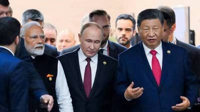 China-Russia : भारताच्या विश्वासू मित्राविरोधात चीन-रशिया आले एकत्र? पुतिन यांनी डायरेक्ट स्ट्रॅटेजिक बॉम्बर्स उतरवले, आपणं कोणाच्या बाजून जाणार?
