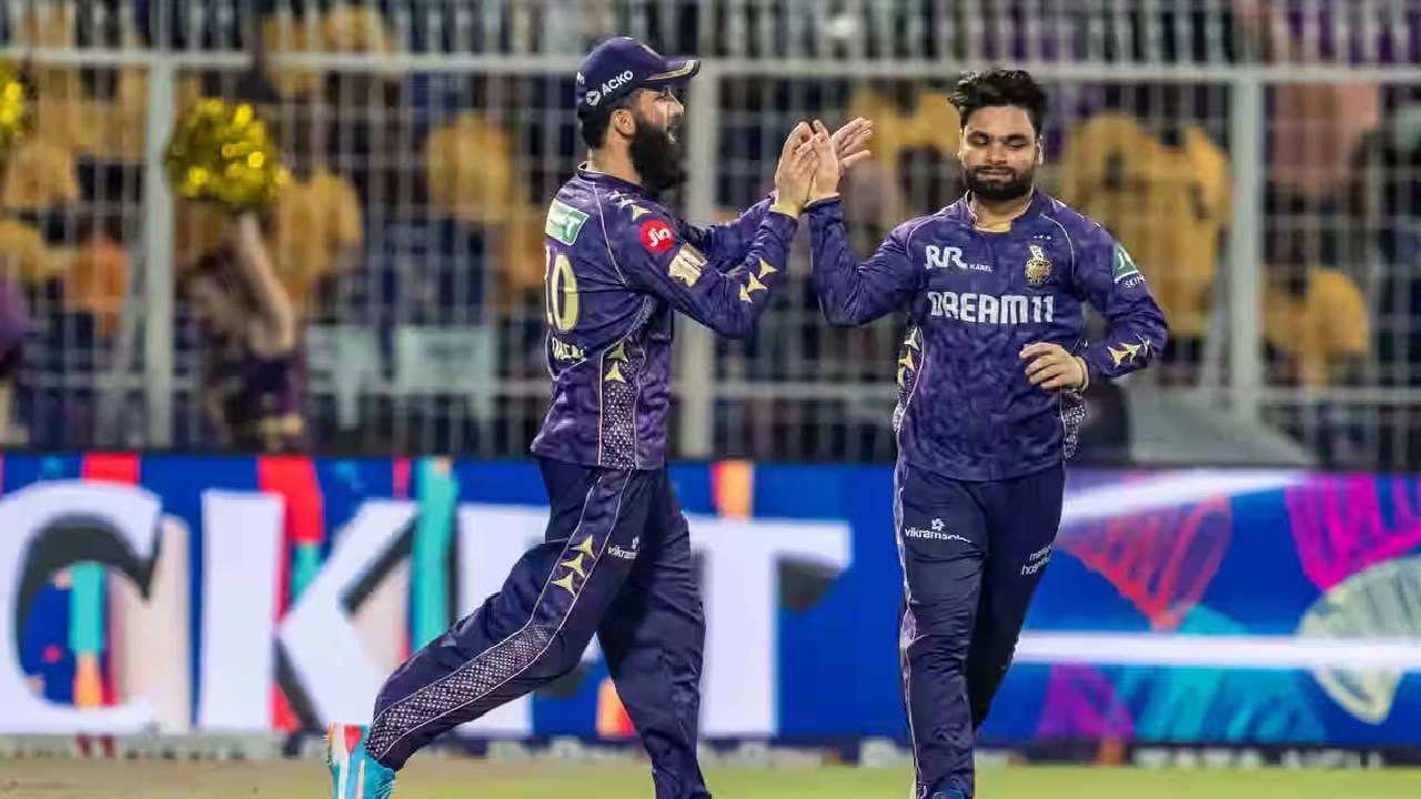  मोईन अलीने 2026 मध्ये आयपीएलऐवजी पाकिस्तान सुपर लीगमध्ये खेळण्याची घोषणा केली आहे. मोईन अलीने सांगितले की, ही त्याच्या कारकिर्दीची एक नवीन सुरुवात आहे आणि तो पीएसएलमध्ये खेळण्यास खूप उत्सुक आहे.  (Photo- BCCI/IPL)