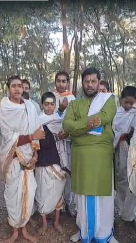तपोवनातील वृक्षतोडीविरोधात विद्यार्थ्यांकडून वेदपठण